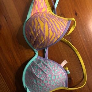 VS swim top 34D